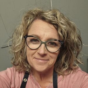 Meet your Posher, Teresa